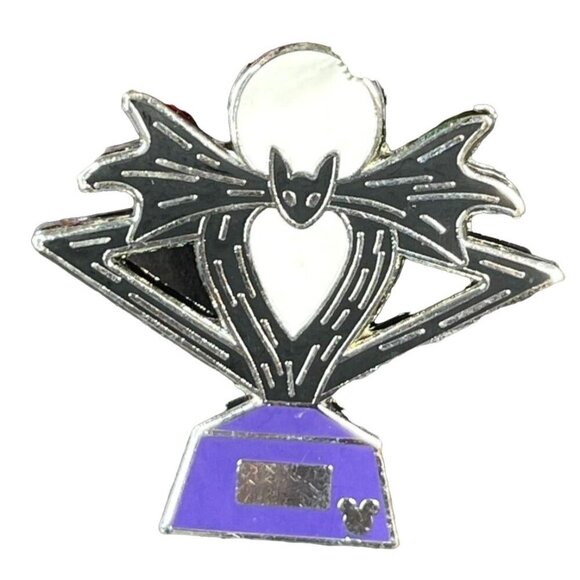 Disney Jack Skellington Trading Pin Hidden Mickey Trophy Brooch Lapel Pin Badge - Picture 1 of 5